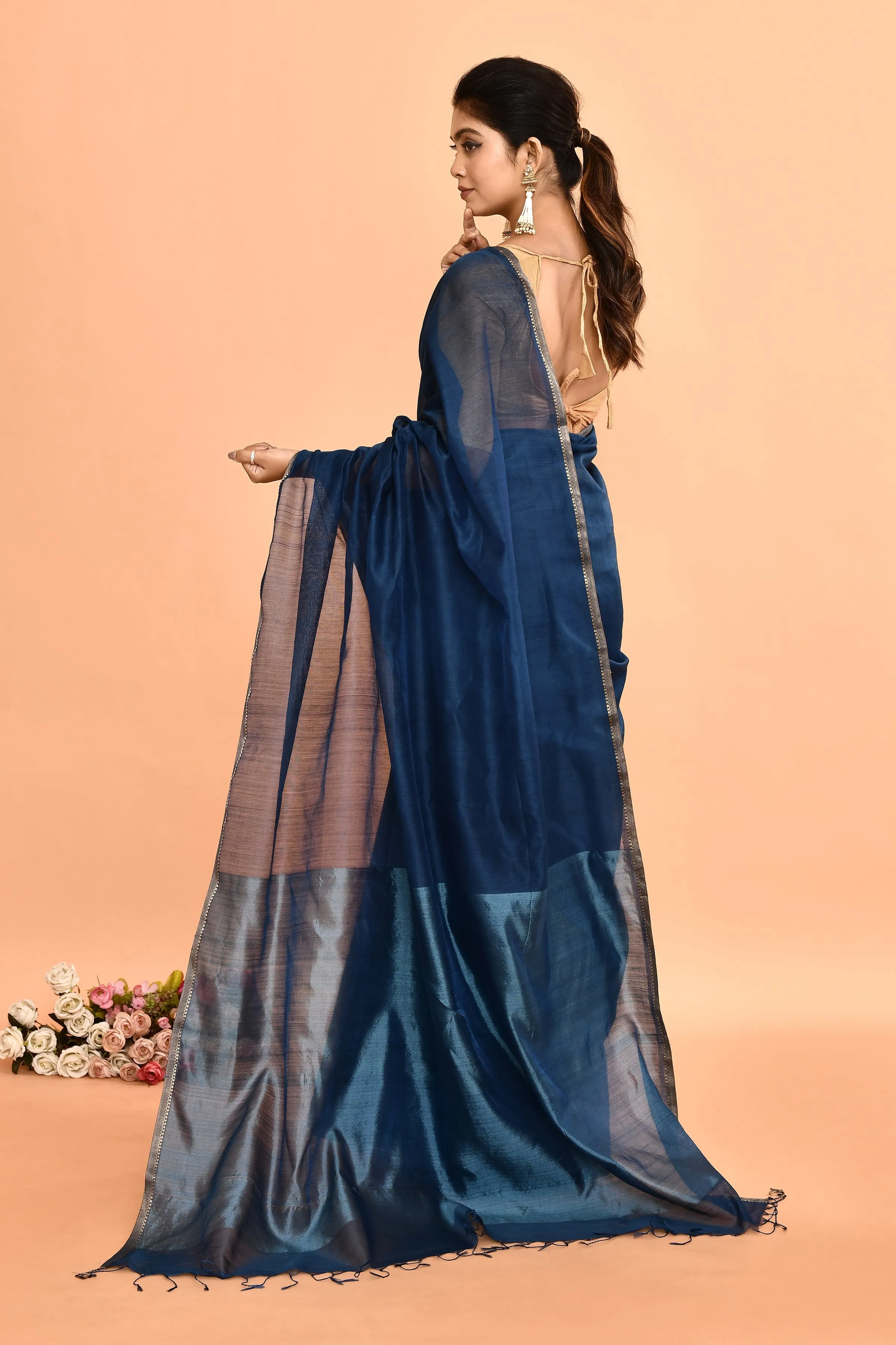 Cobalt Blue Maheshwari Plain Saree With Resham Pallu
