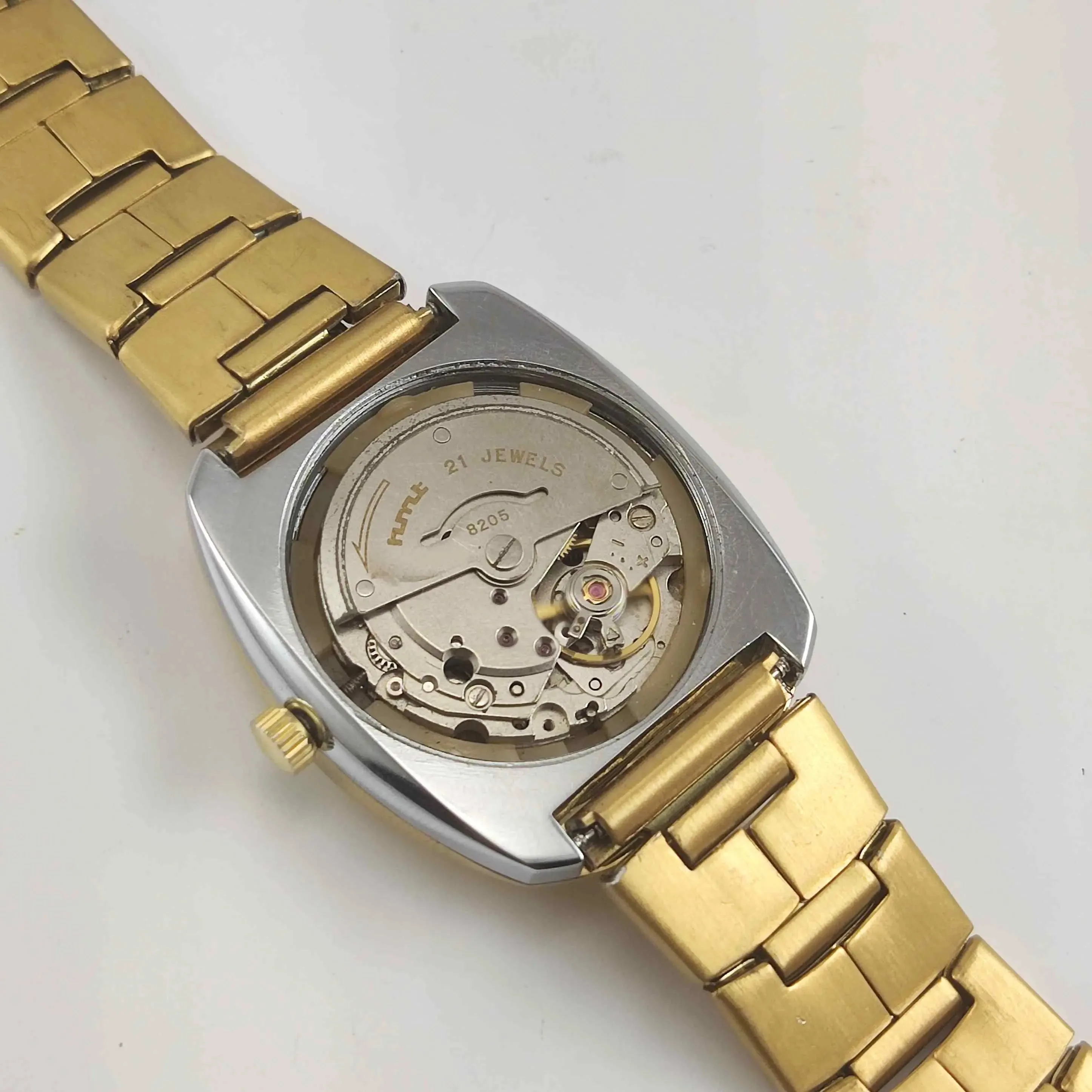 HMT Kanchan Golden Dial Golden case 21 Jewels Men's Watch 0231