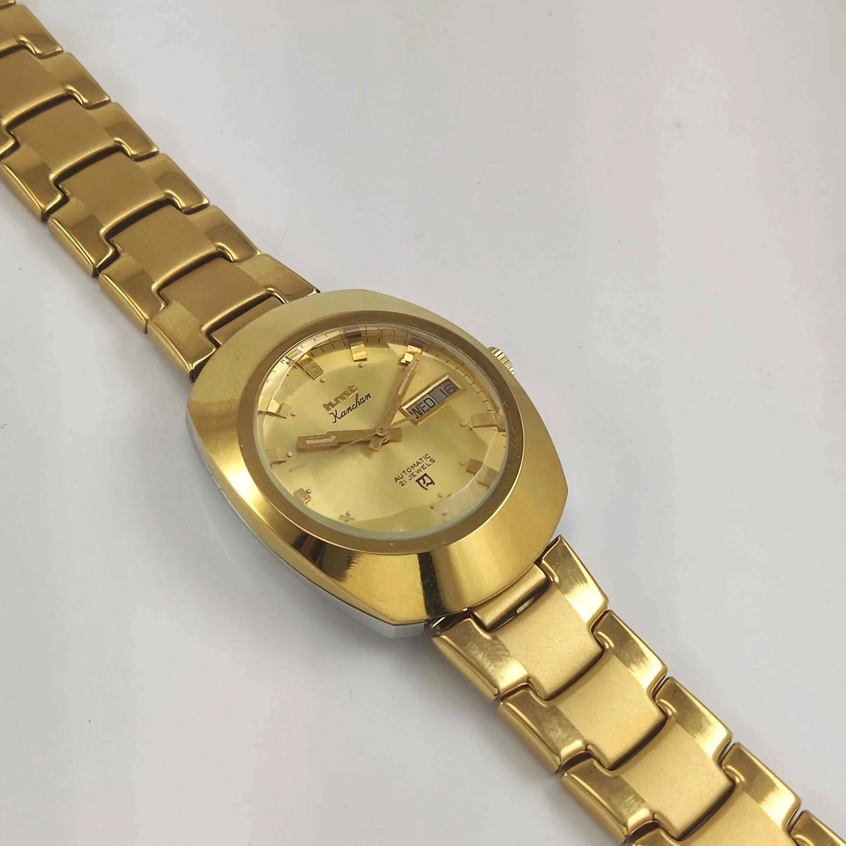 HMT Kanchan Golden Dial Golden case 21 Jewels Men's Watch 0231