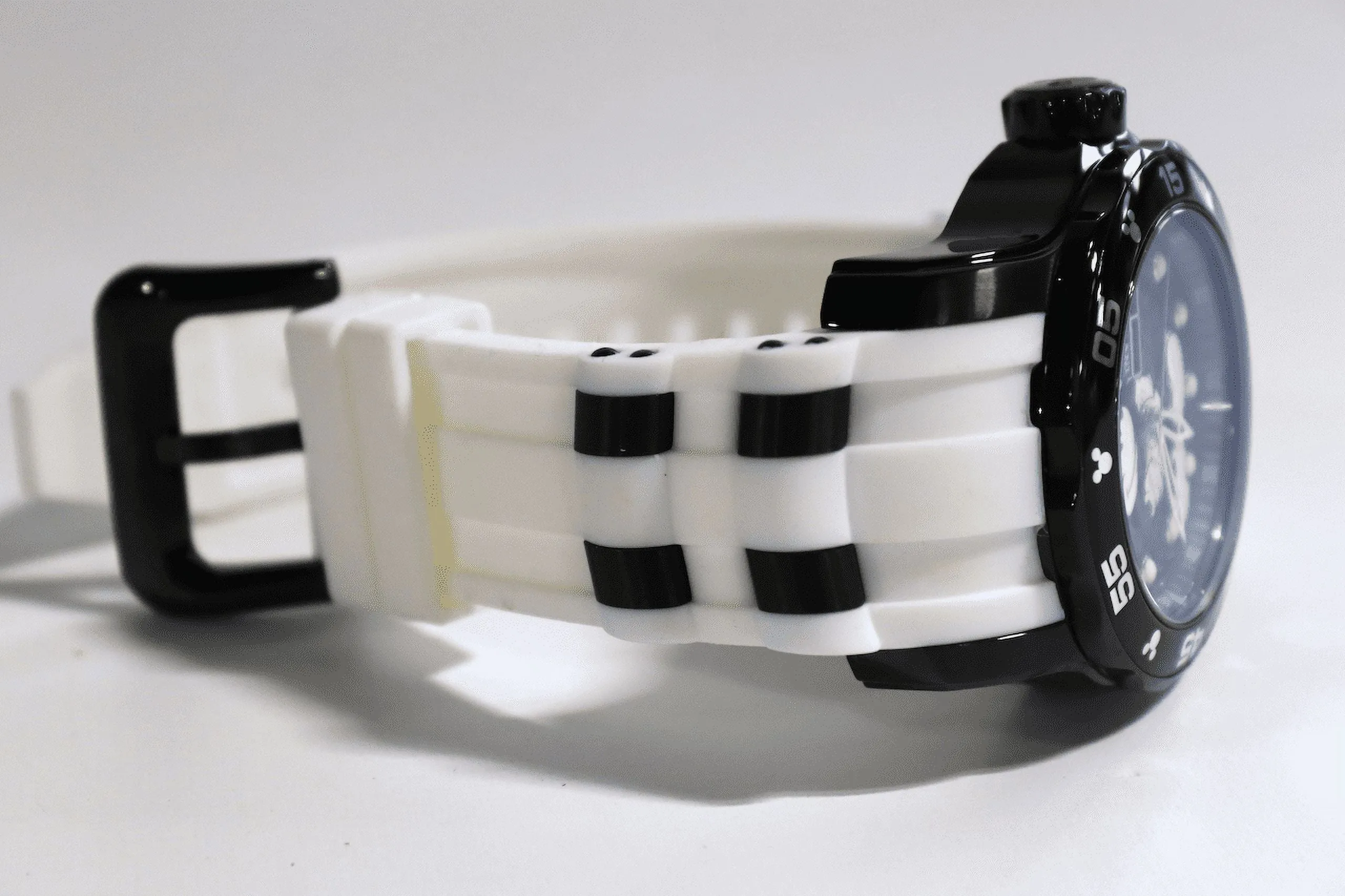 Invicta Men's Disney 23765 Black/White Silicone Quartz Dress Watch