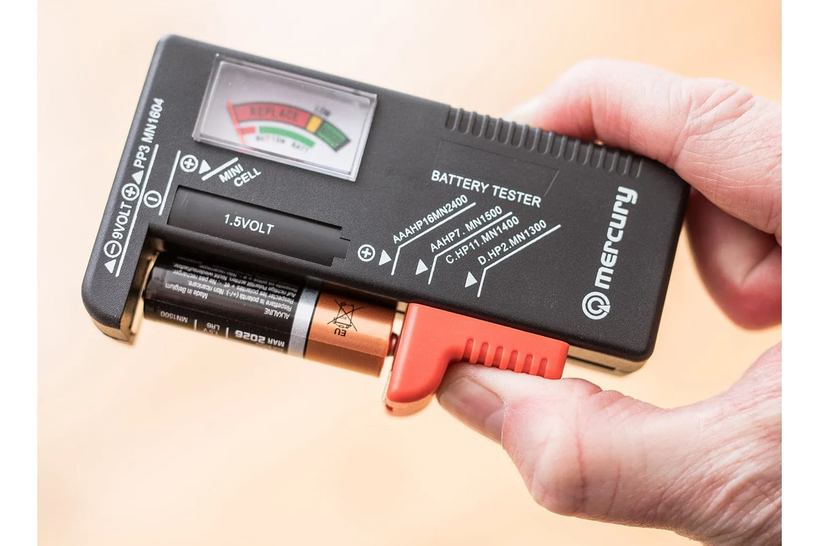Maplin 80x AAA LR03 7 Year Shelf Life 1.5V High Performance Alkaline Batteries with Universal Battery Tester