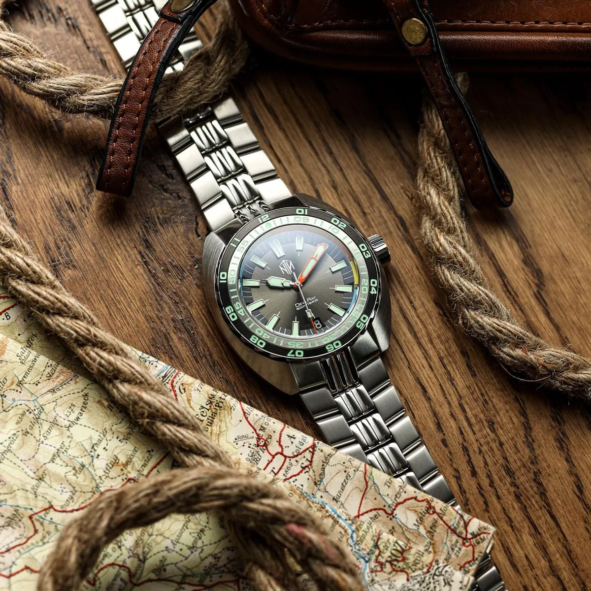 NTH DevilRay Automatic Dive Watch - No Date - Gunmetal Sunburst